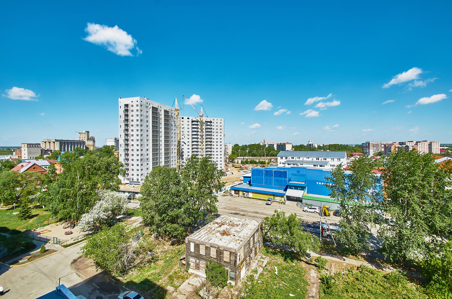 2к квартира, рядом с набережной