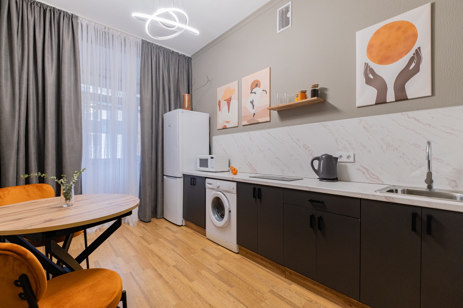 Карташова 3, этаж 4