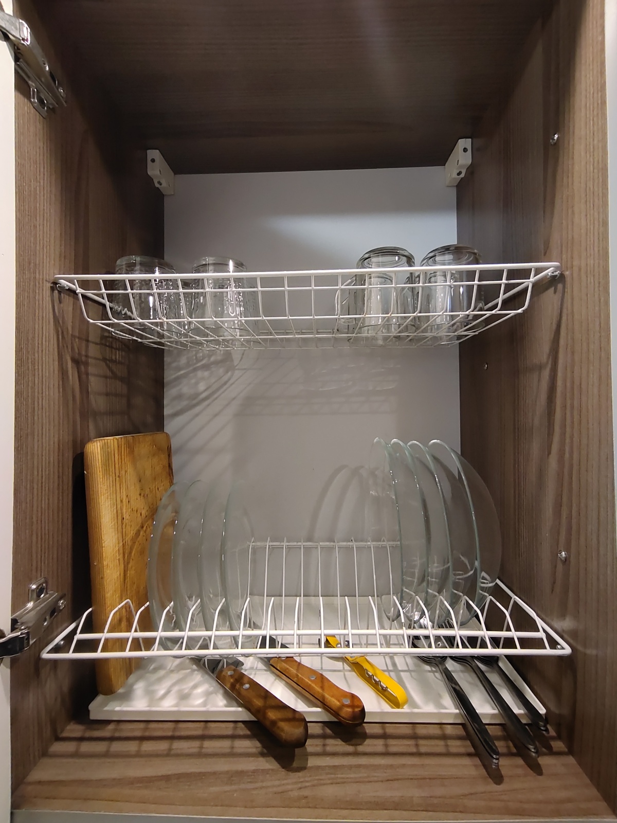 Рядом спортивный комплекс Юпитер, стадион Кристалл, Ленинский район. 